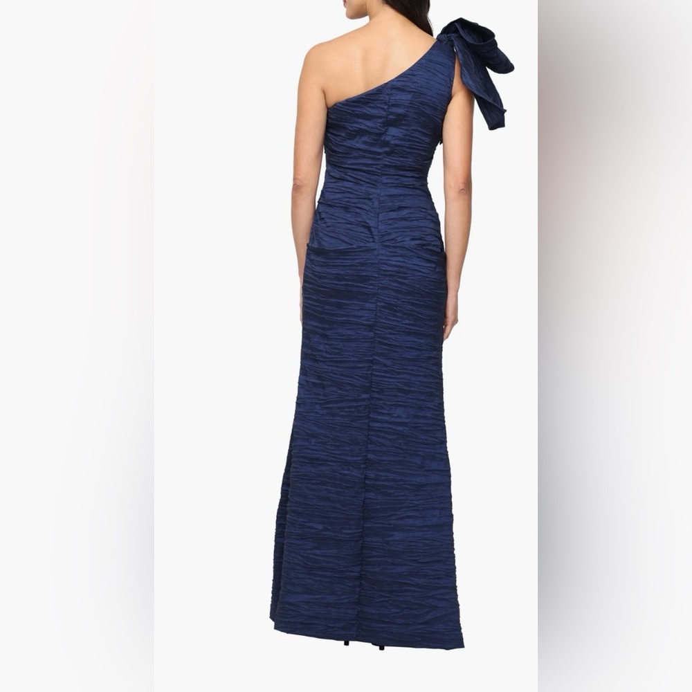 Alex Evenings Navy Blue Bow Detail One-Shoulder Ruched Satin Gown Size 12 $199 - Picture 2 of 9